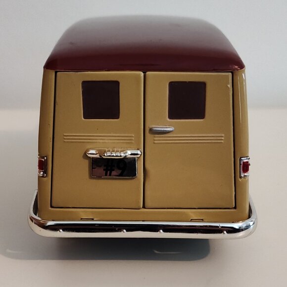 Liberty Classics 1953 Jeep-Willys panel delivery van locking coin bank, EUC - Picture 4 of 8